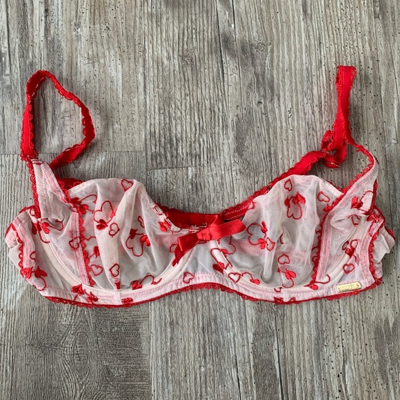 *SOLD!* Adore Me Embroidered Heart Unpadded Bra 36B - Picture 1 of 5